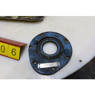 BEARING END COVER - GOULDS - 3175 S