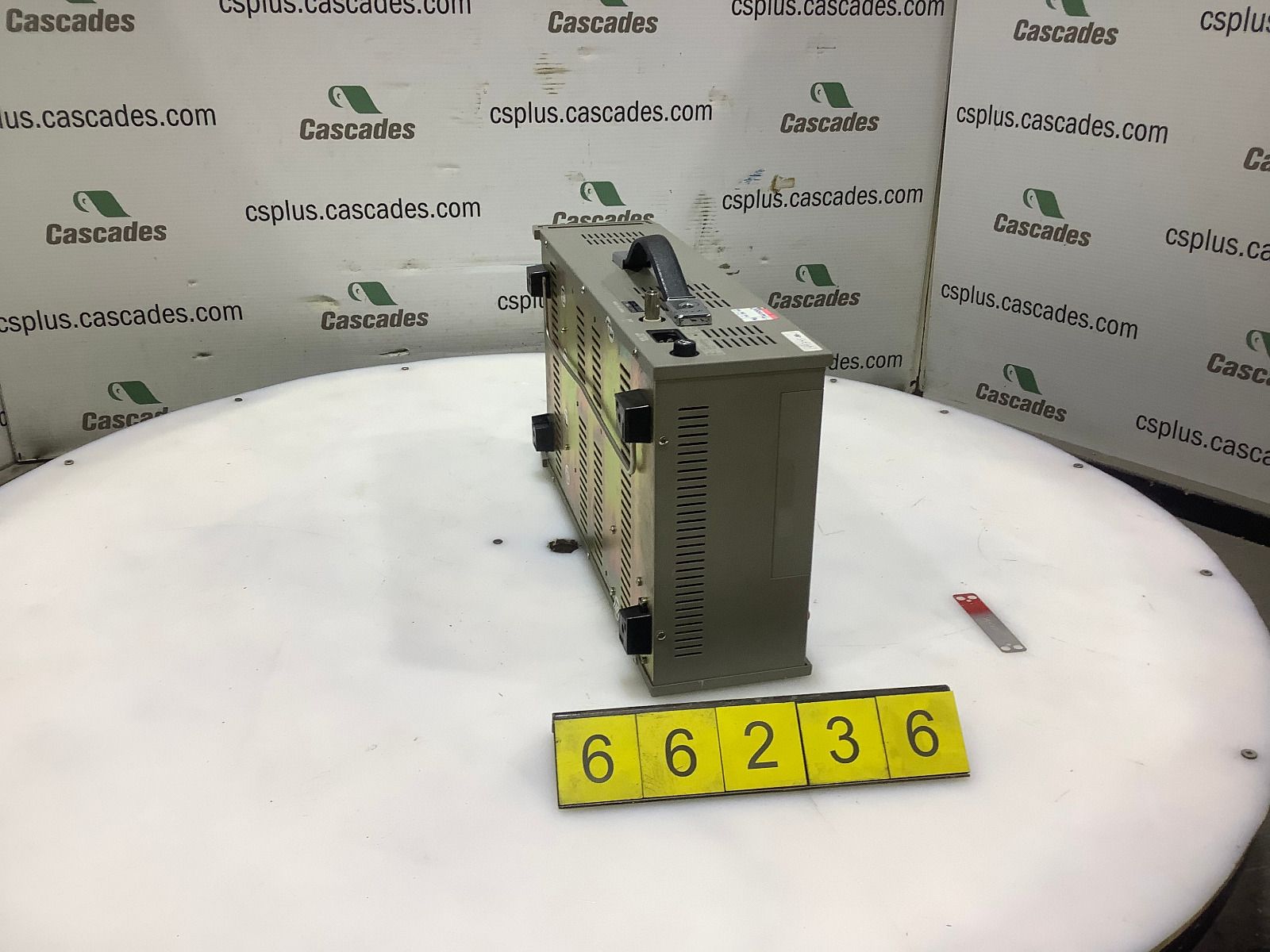 DATA RECORDER - 4 CHANNEL HIOKI - 8811 DATA RECORDER - 4 CHANNEL HIOKI - 8811