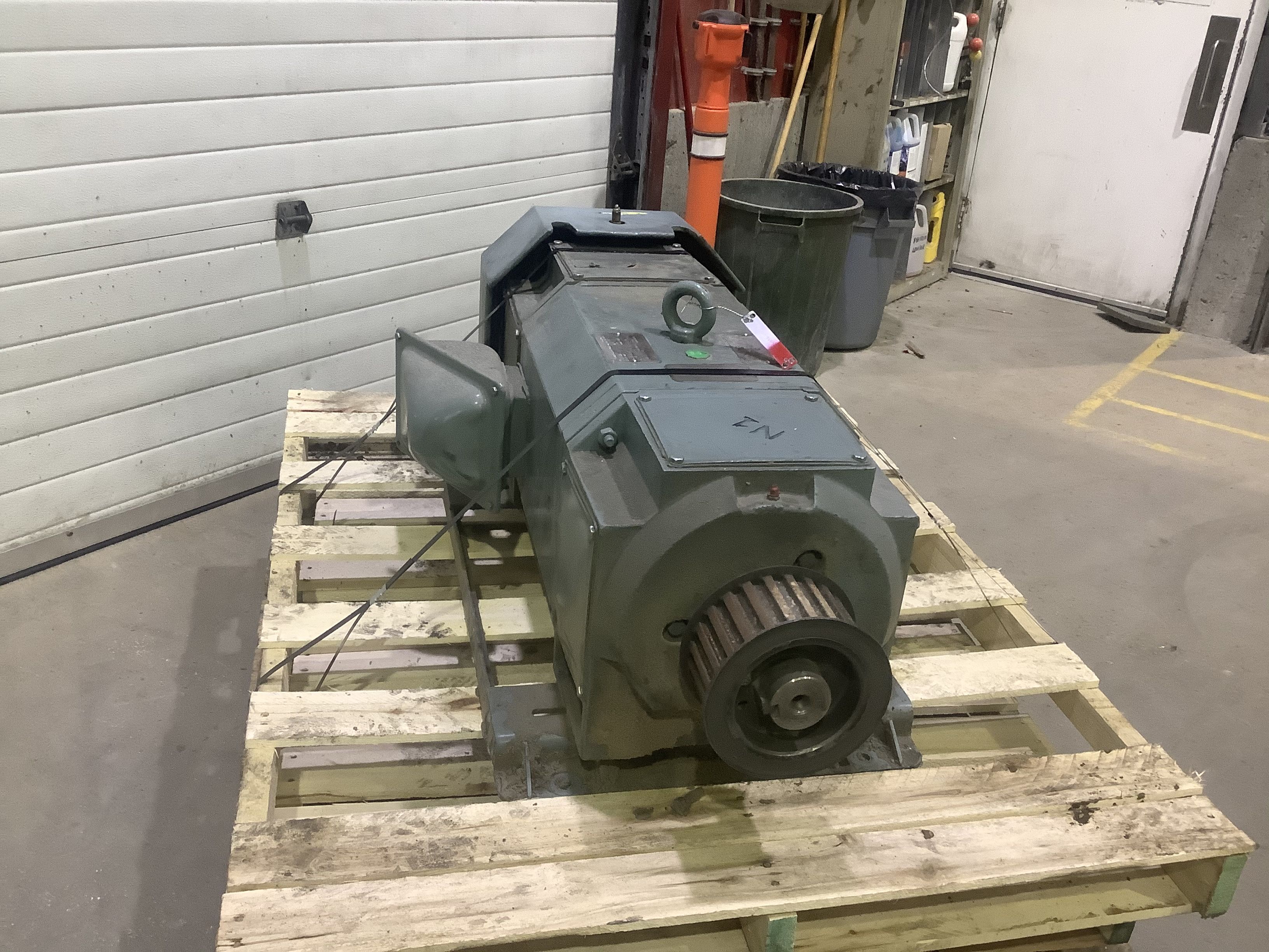 MOTOR - DC - RELIANCE ELECTRIC - 30HP - 1750-2300 RPM - 500V