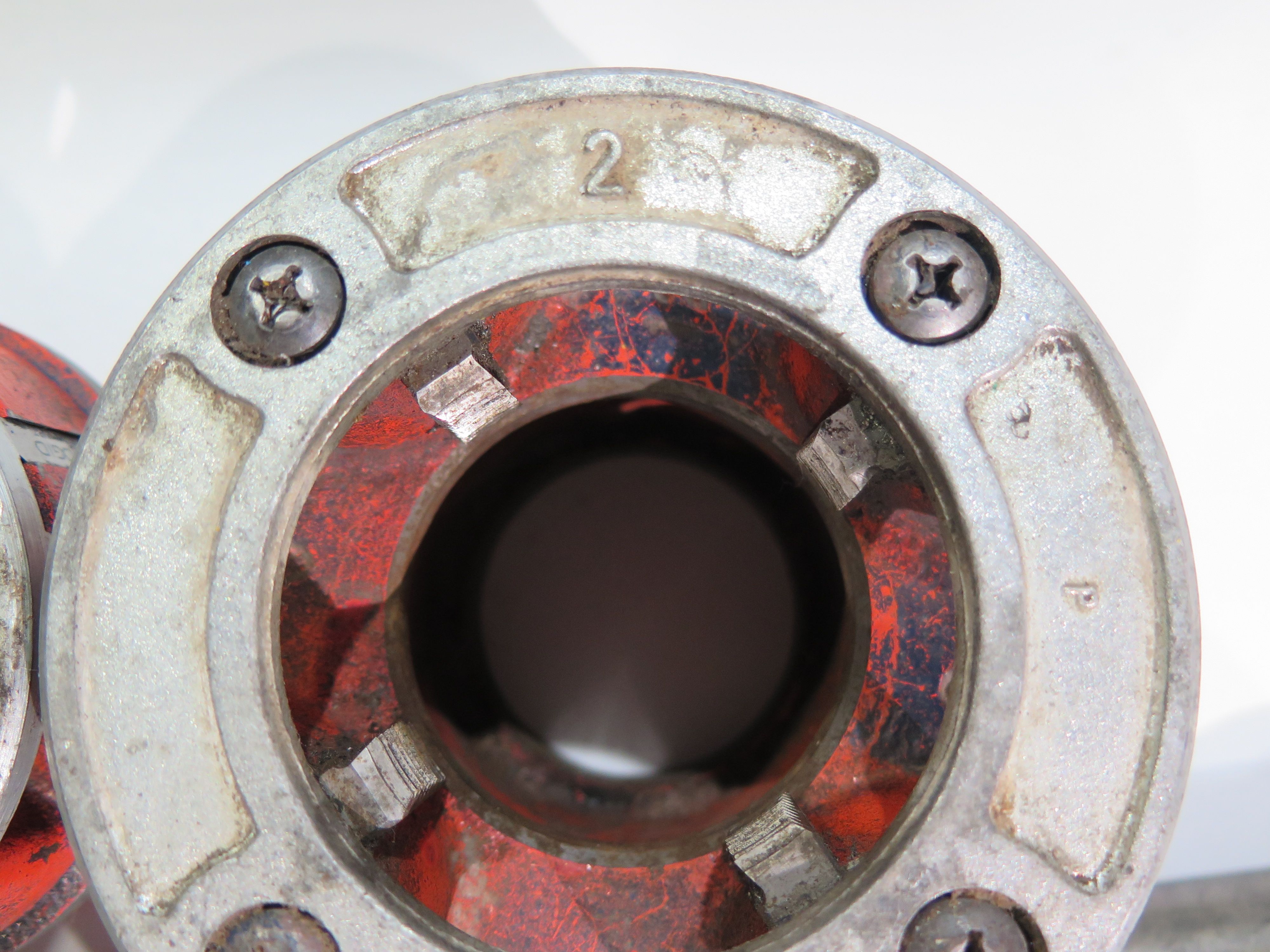 USED MANUAL PIPE THREADER RIDGID 12 R FOR SALE WITH DIE SET